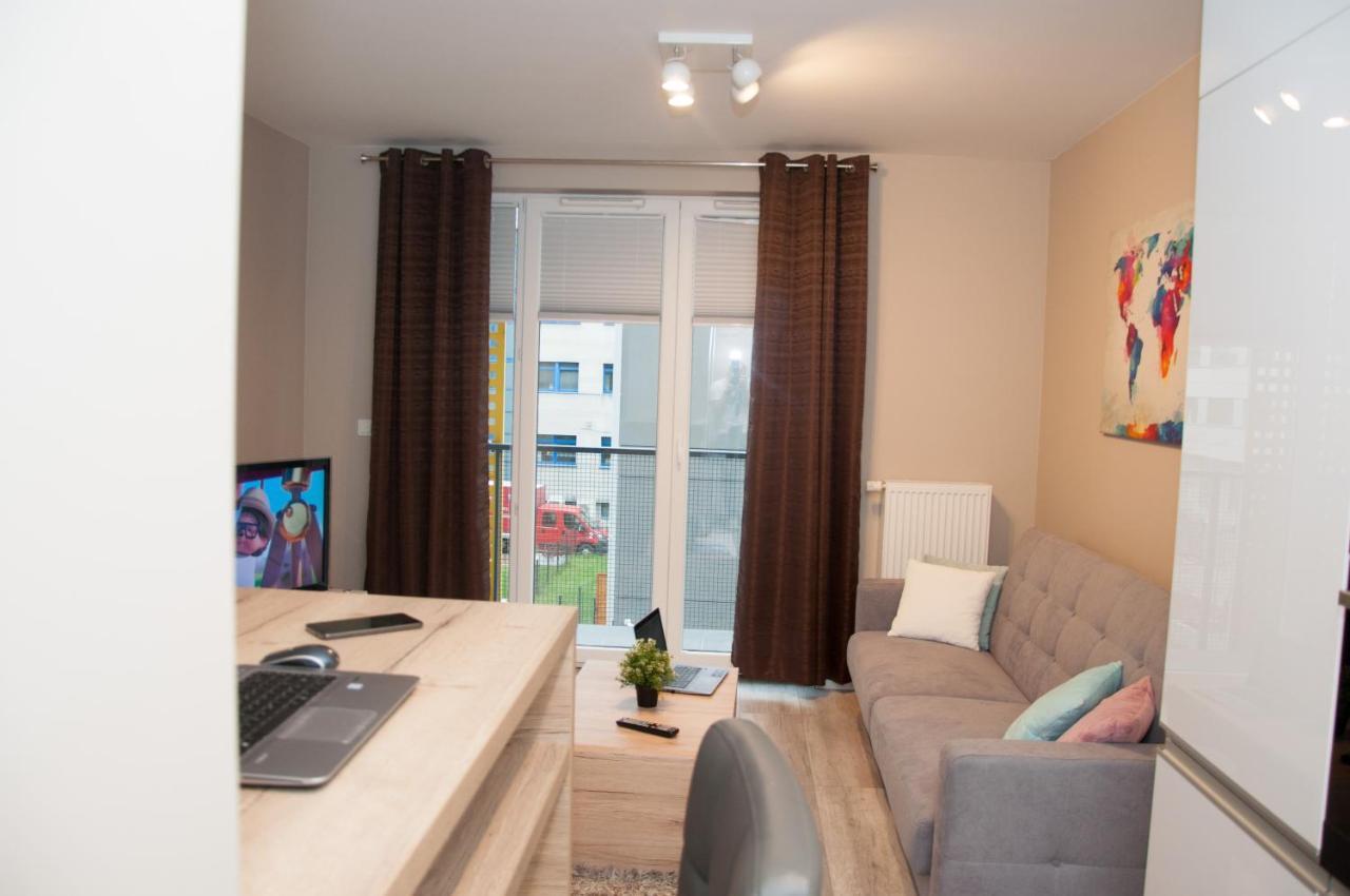 Apartament Cybernetyki Mokotów Varsó Kültér fotó
