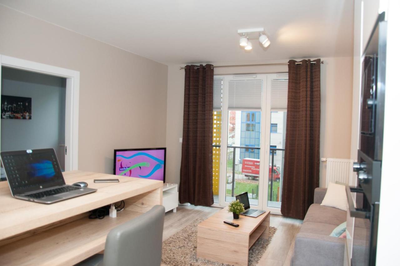 Apartament Cybernetyki Mokotów Varsó Kültér fotó